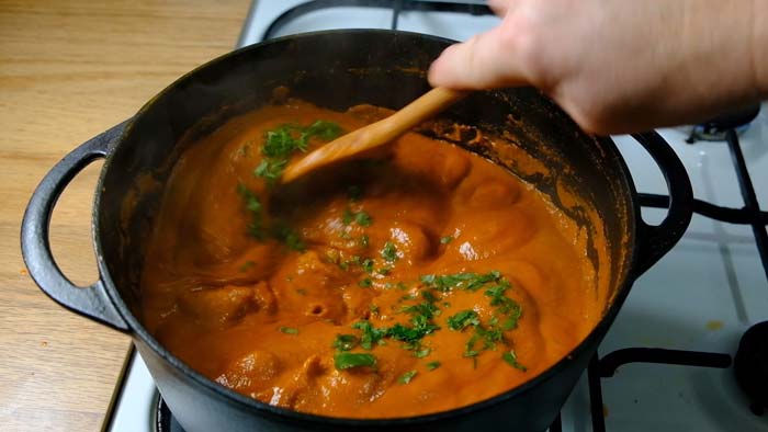 como hacer pollo al curry con arroz